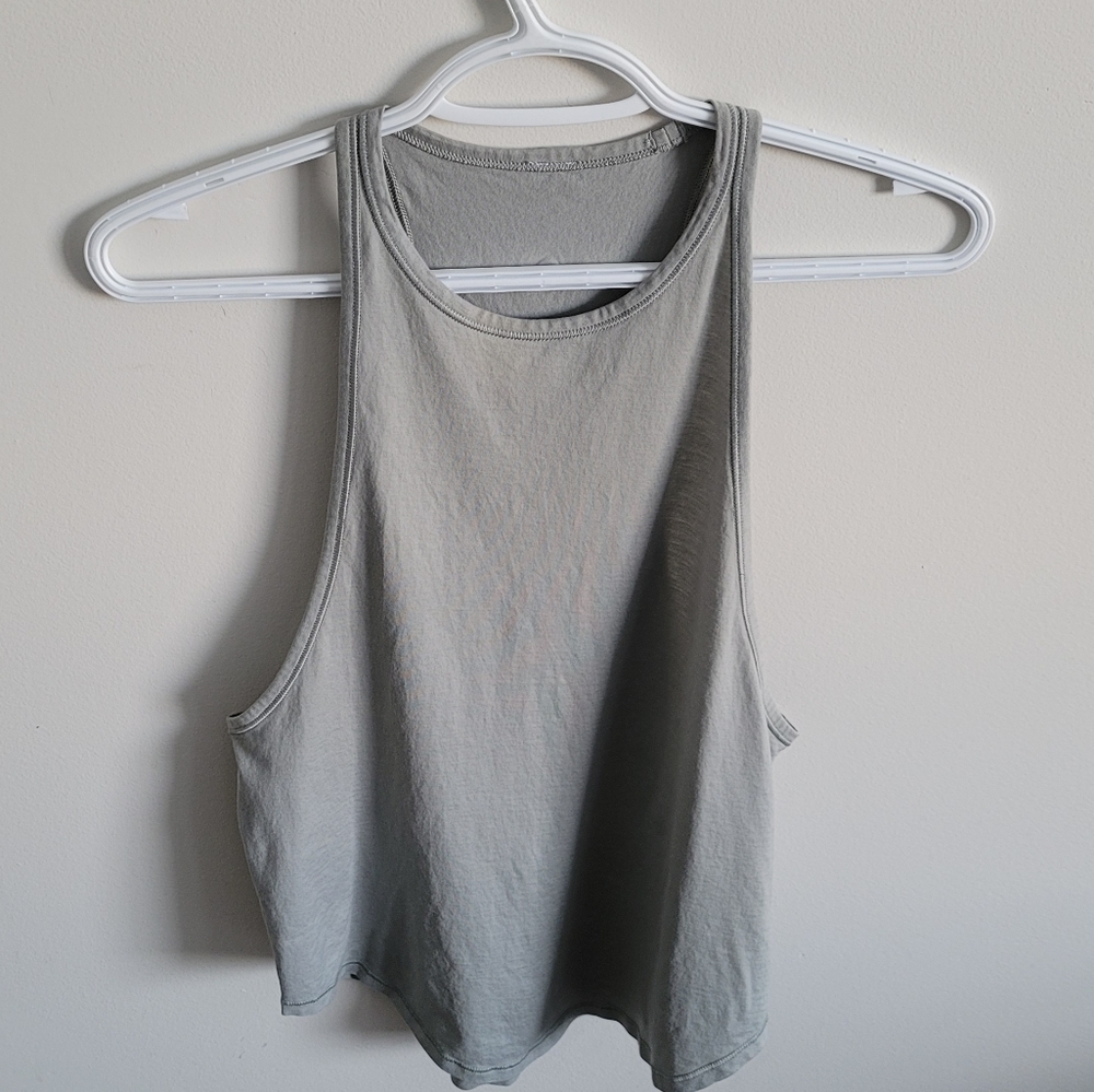 Lululemon tank